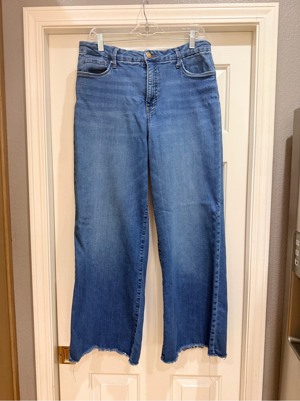 Kut from the Kloth Meg light wash Wide-Leg Jeans for Women